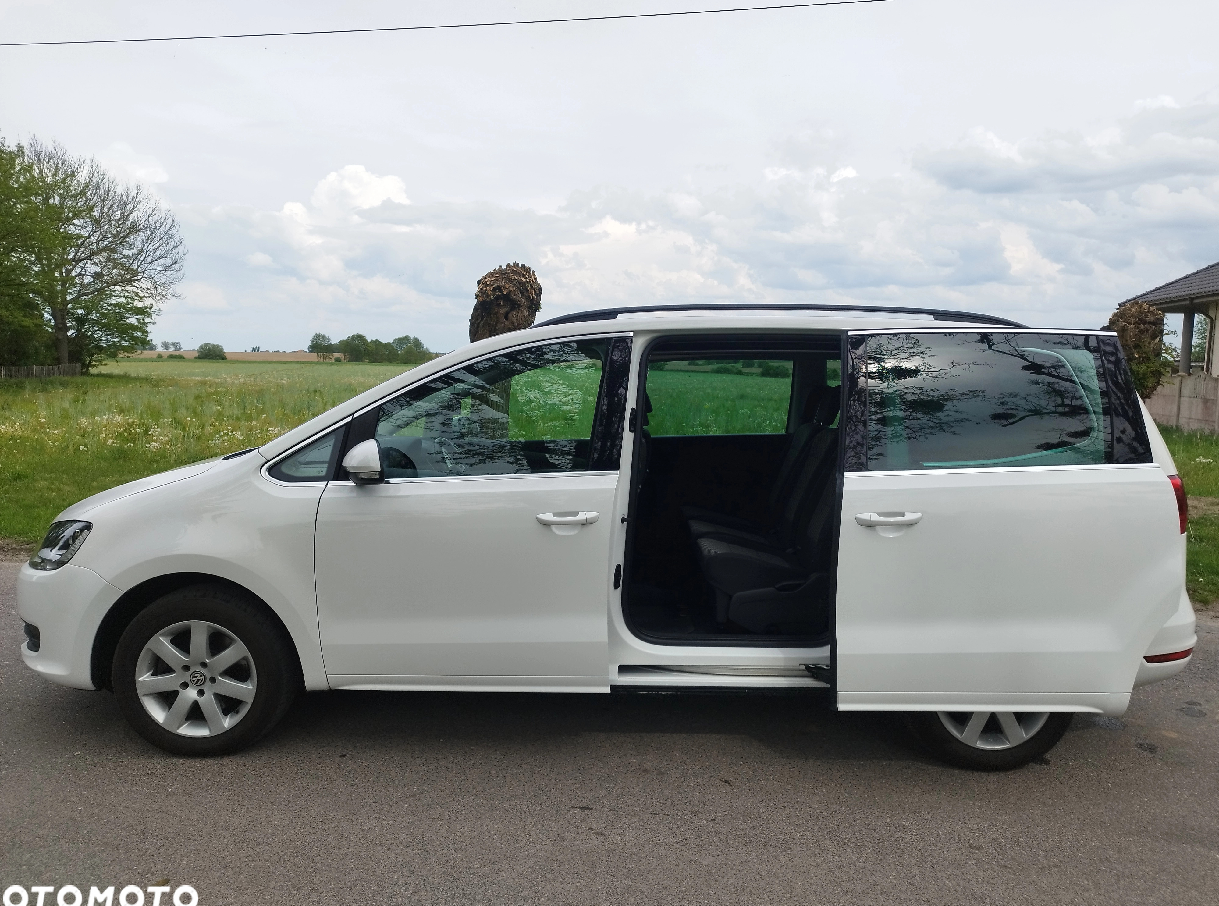 Volkswagen Sharan cena 38800 przebieg: 256444, rok produkcji 2012 z Skoki małe 301